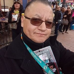 Meet your Posher, Djice